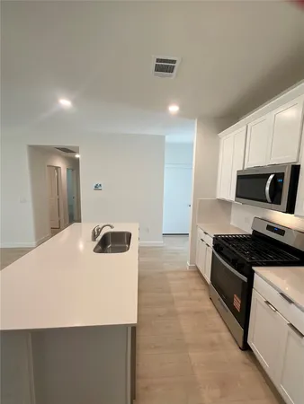 $2,400 | 14904 Found Admiral Lane, Manor, TX 78653