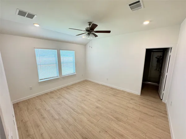 $2,400 | 14904 Found Admiral Lane, Manor, TX 78653