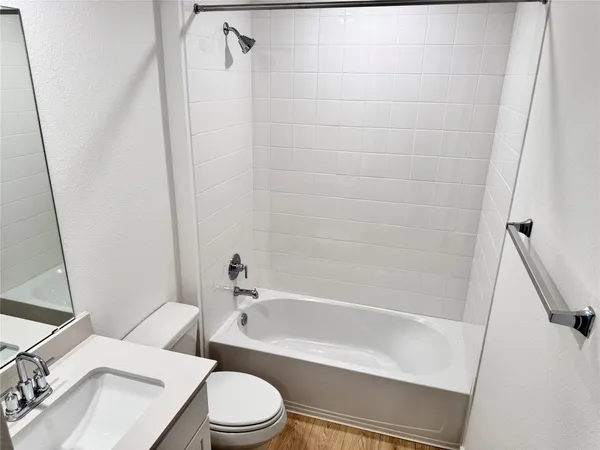 $2,400 | 14904 Found Admiral Lane, Manor, TX 78653