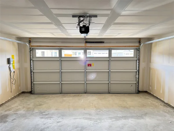 $2,400 | 14904 Found Admiral Lane, Manor, TX 78653