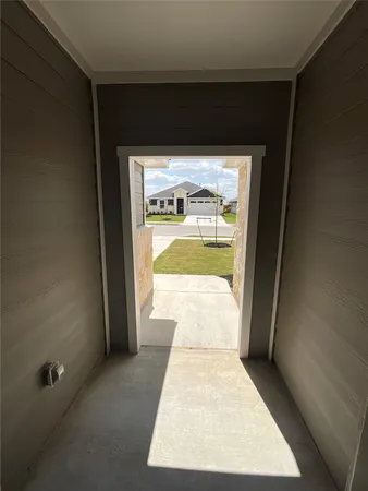 $2,400 | 14904 Found Admiral Lane, Manor, TX 78653