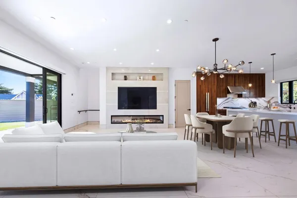 $2,898,000 | 1016 Escalero Avenue, Pacifica, CA 94044
