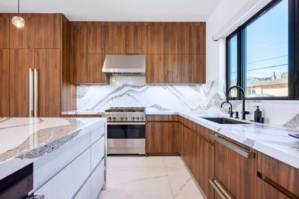 $2,898,000 | 1016 Escalero Avenue, Pacifica, CA 94044