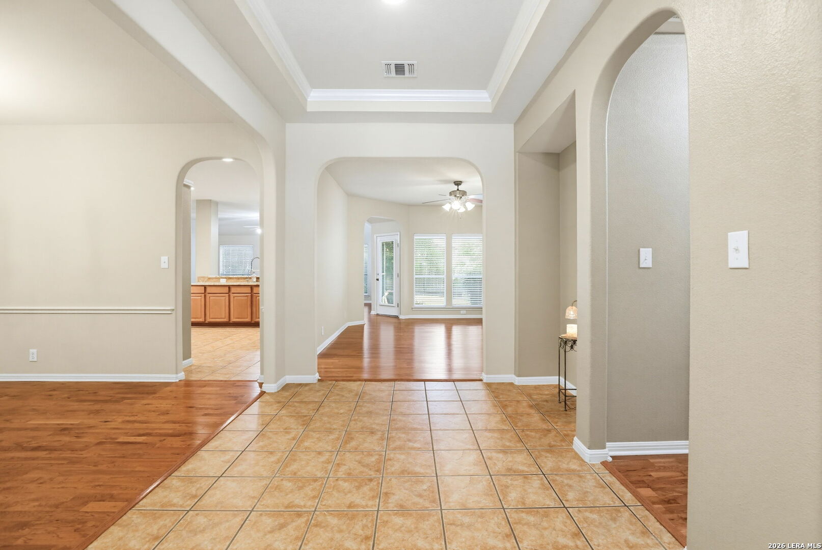 9230 Scotford Helotes, TX 78023 - Photo 5 of 32