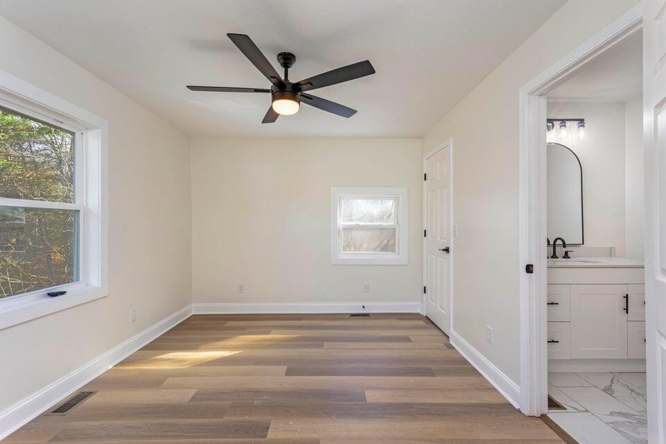 520 Tennessee Street Spring City, TN 37381 - Photo 12 of 40 Primary Bedroom