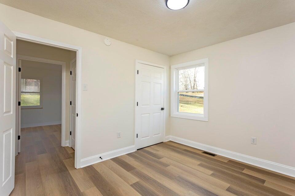 520 Tennessee Street Spring City, TN 37381 - Photo 23 of 40 Bedroom