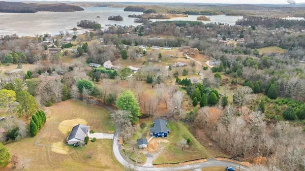 $299,999 | 520 Tennessee Street, Spring City, TN 37381