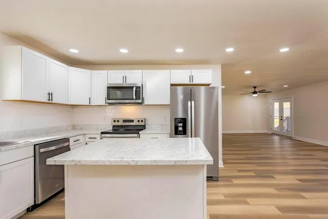 $299,999 | 520 Tennessee Street, Spring City, TN 37381