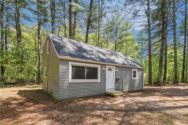 $409,900 | 30 Hollywood Avenue, Coventry, RI 02816