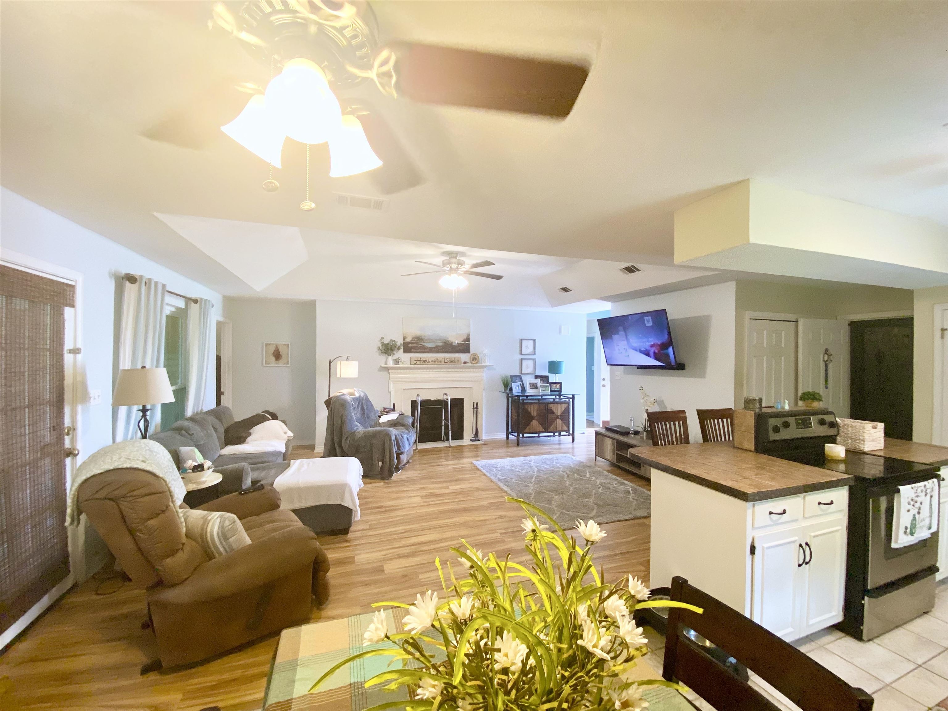 2 Windgate Court Foley, AL 36535 - Photo 6 of 28 LivingRoom