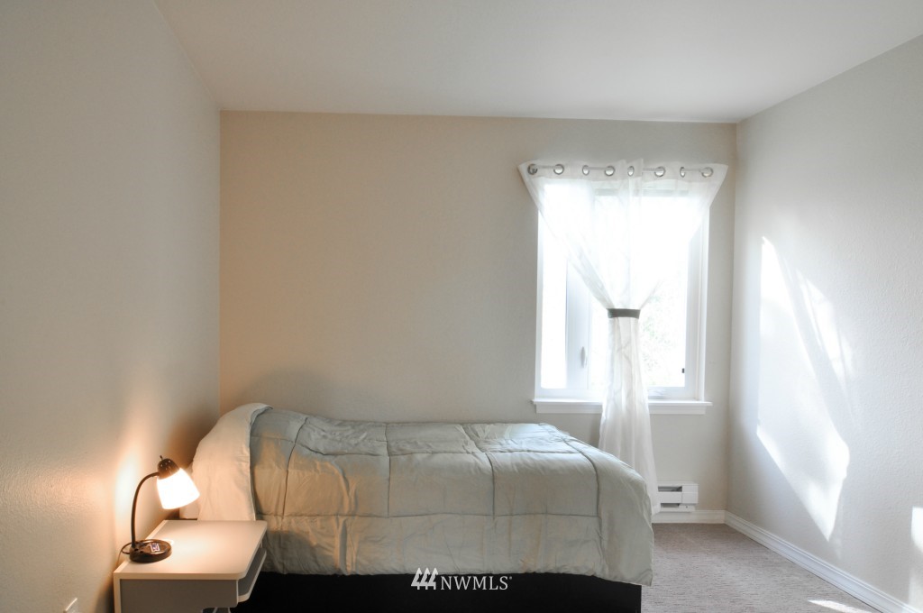 20330 Bothell Everett Highway, Unit C 203 Bothell, WA 98012 - Photo 13 of 24