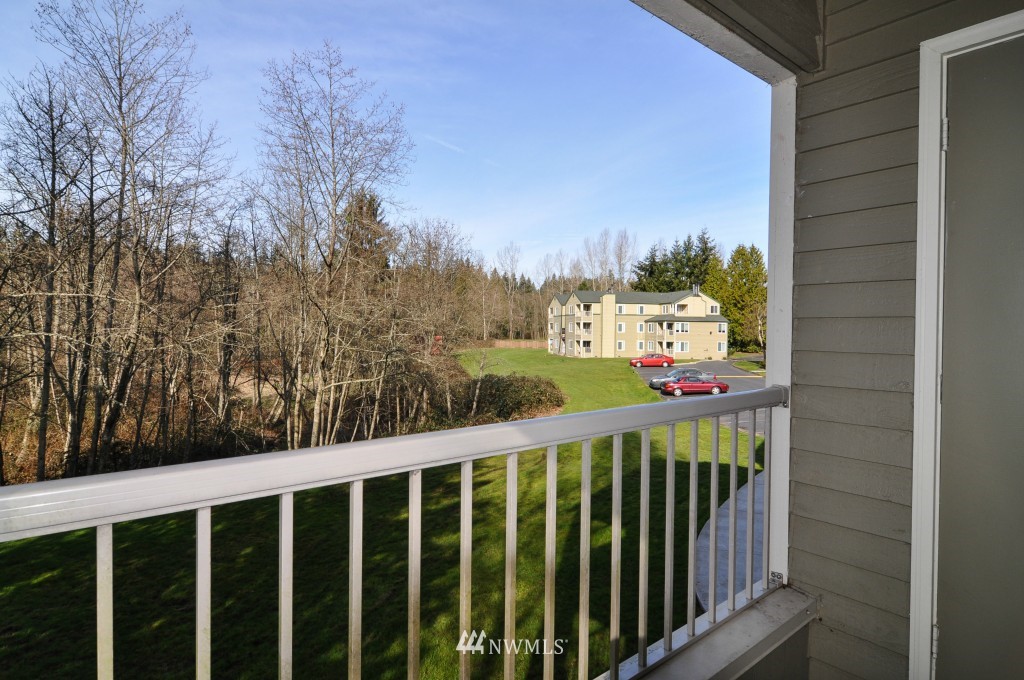 20330 Bothell Everett Highway, Unit C 203 Bothell, WA 98012 - Photo 18 of 24
