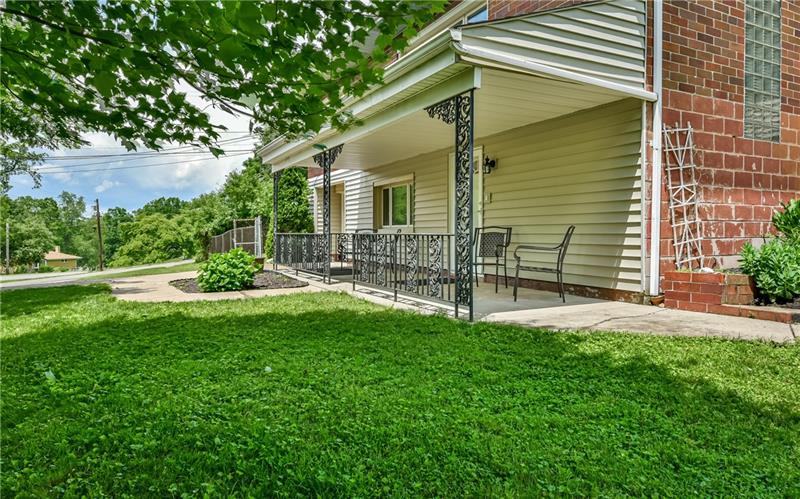 3896 Anderson Road Gibsonia, PA 15044 - Photo 2 of 25 Gallery Image 2