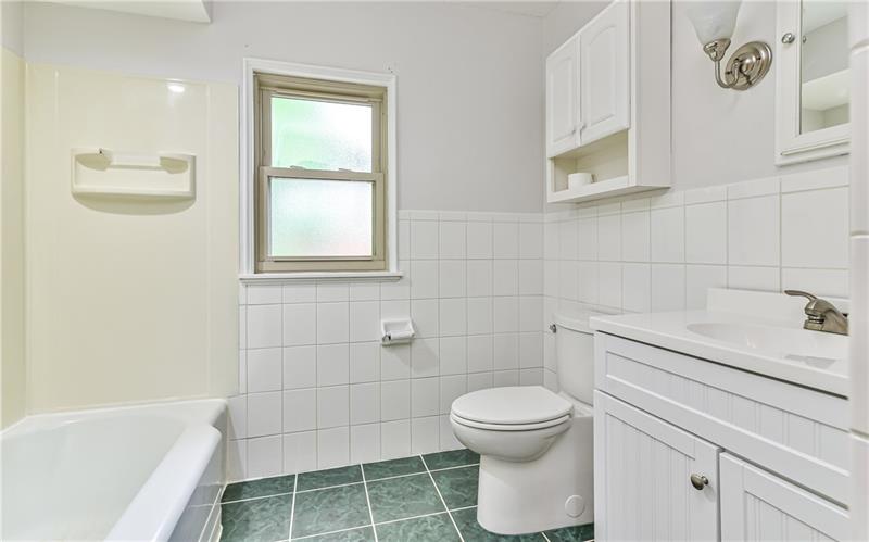 3896 Anderson Road Gibsonia, PA 15044 - Photo 14 of 25 Gallery Image 14