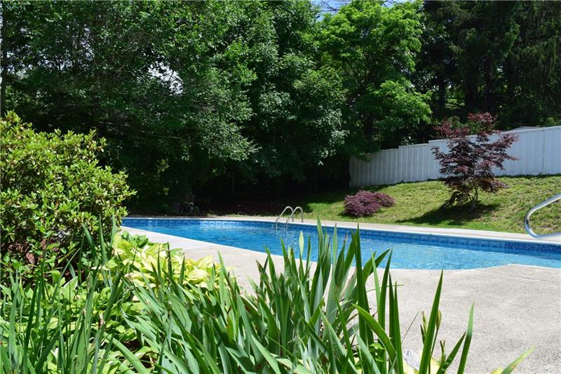 3896 Anderson Road Gibsonia, PA 15044 - Photo 18 of 25 Gallery Image 18