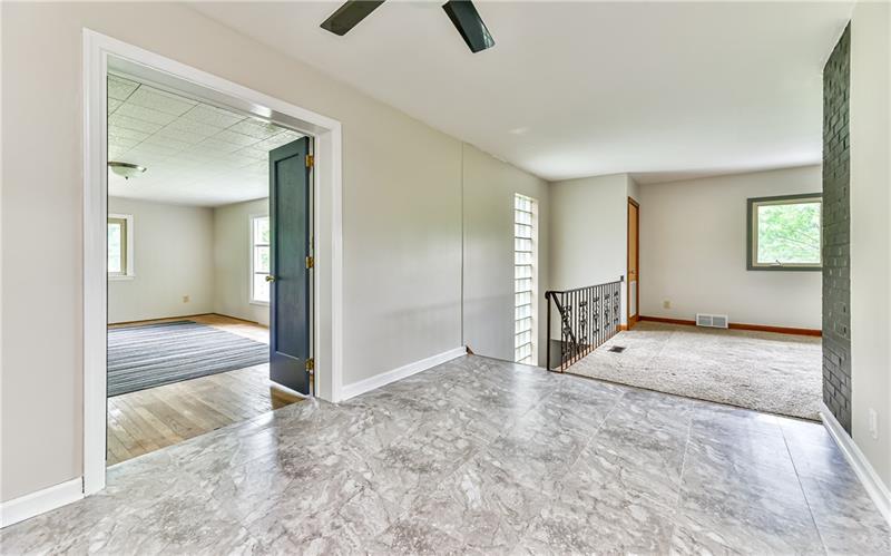 3896 Anderson Road Gibsonia, PA 15044 - Photo 7 of 25 Gallery Image 7