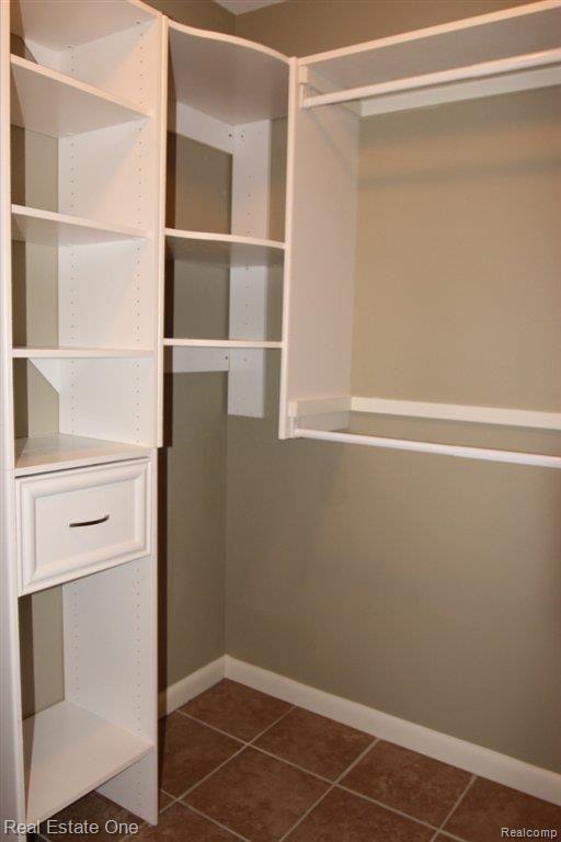 855 North Commerce Road Commerce Township, MI 48382 - Photo 19 of 25 19.JPG