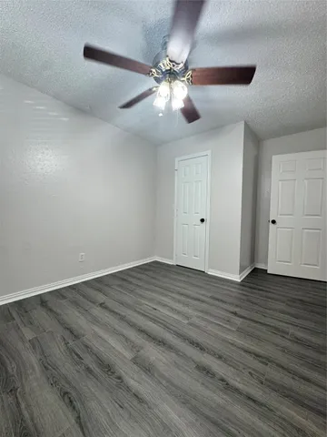 $1,150 | 107 East Willowick Avenue, Unit 6, Friendswood, TX 77546
