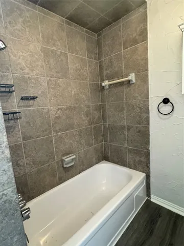 $1,150 | 107 East Willowick Avenue, Unit 6, Friendswood, TX 77546