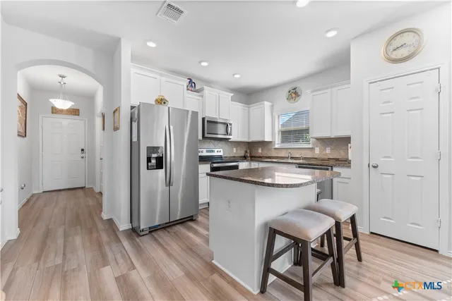 $380,000 | 406 Tapaderos Path, Killeen, TX 76542