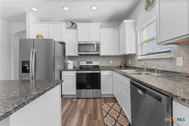 $380,000 | 406 Tapaderos Path, Killeen, TX 76542