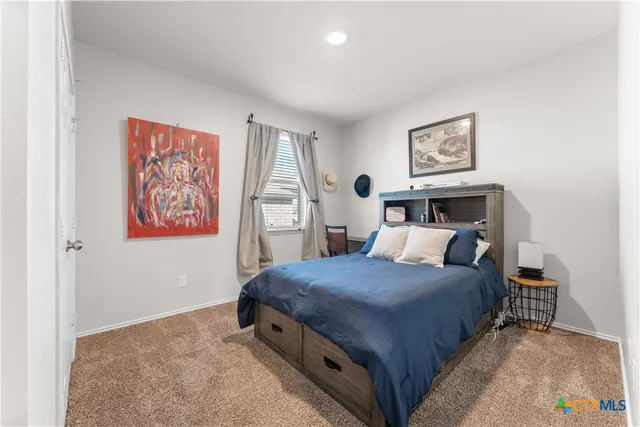 $380,000 | 406 Tapaderos Path, Killeen, TX 76542