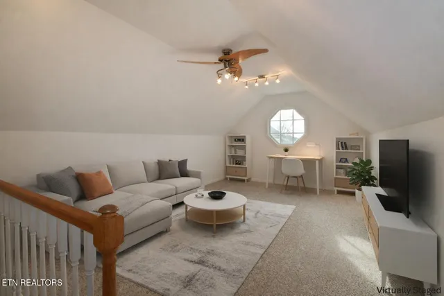 $399,900 | 1006 Middleton Place, Knoxville, TN 37923