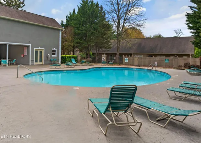 $399,900 | 1006 Middleton Place, Knoxville, TN 37923