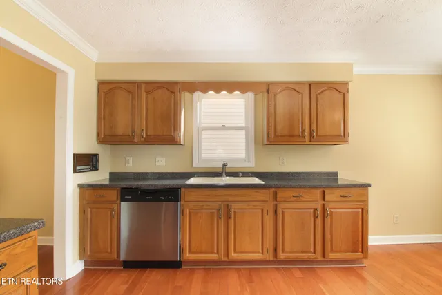 $399,900 | 1006 Middleton Place, Knoxville, TN 37923