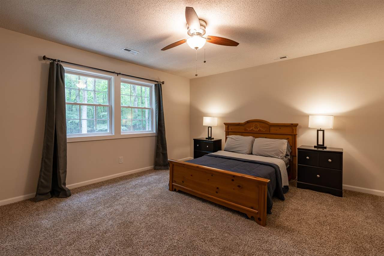 5720 Roslyn Road Durham, NC 27712 - Photo 25 of 28 Photo 25