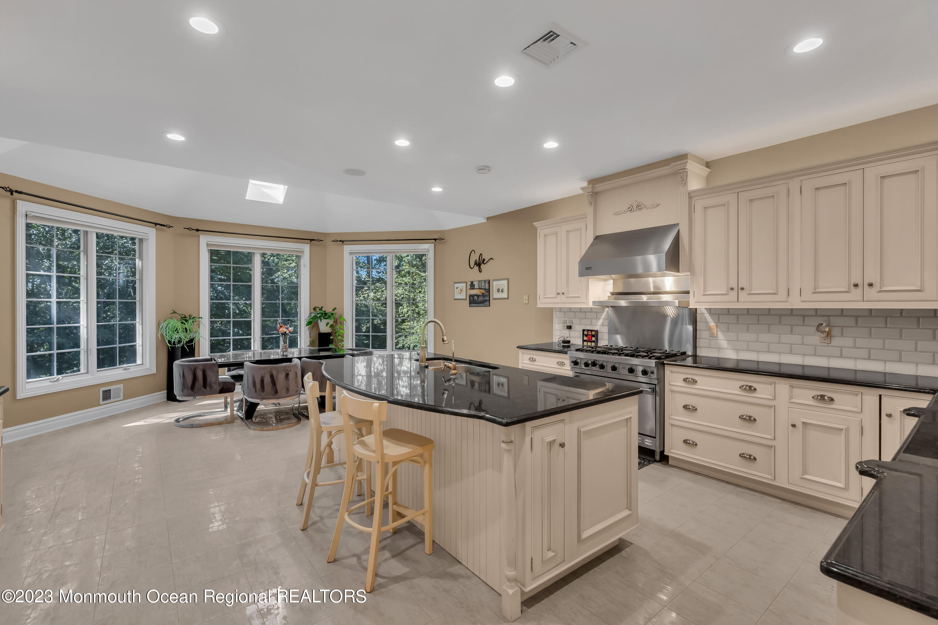 8 Round Hill Holmdel, NJ 07733 - Photo 39 of 107 052_dsc05698