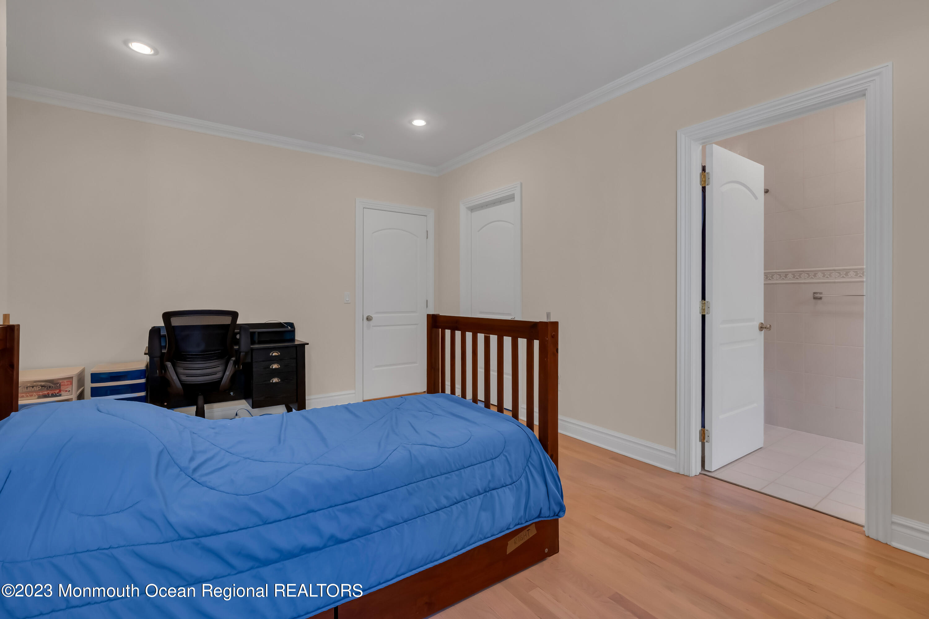 8 Round Hill Holmdel, NJ 07733 - Photo 49 of 107 063_dsc05754