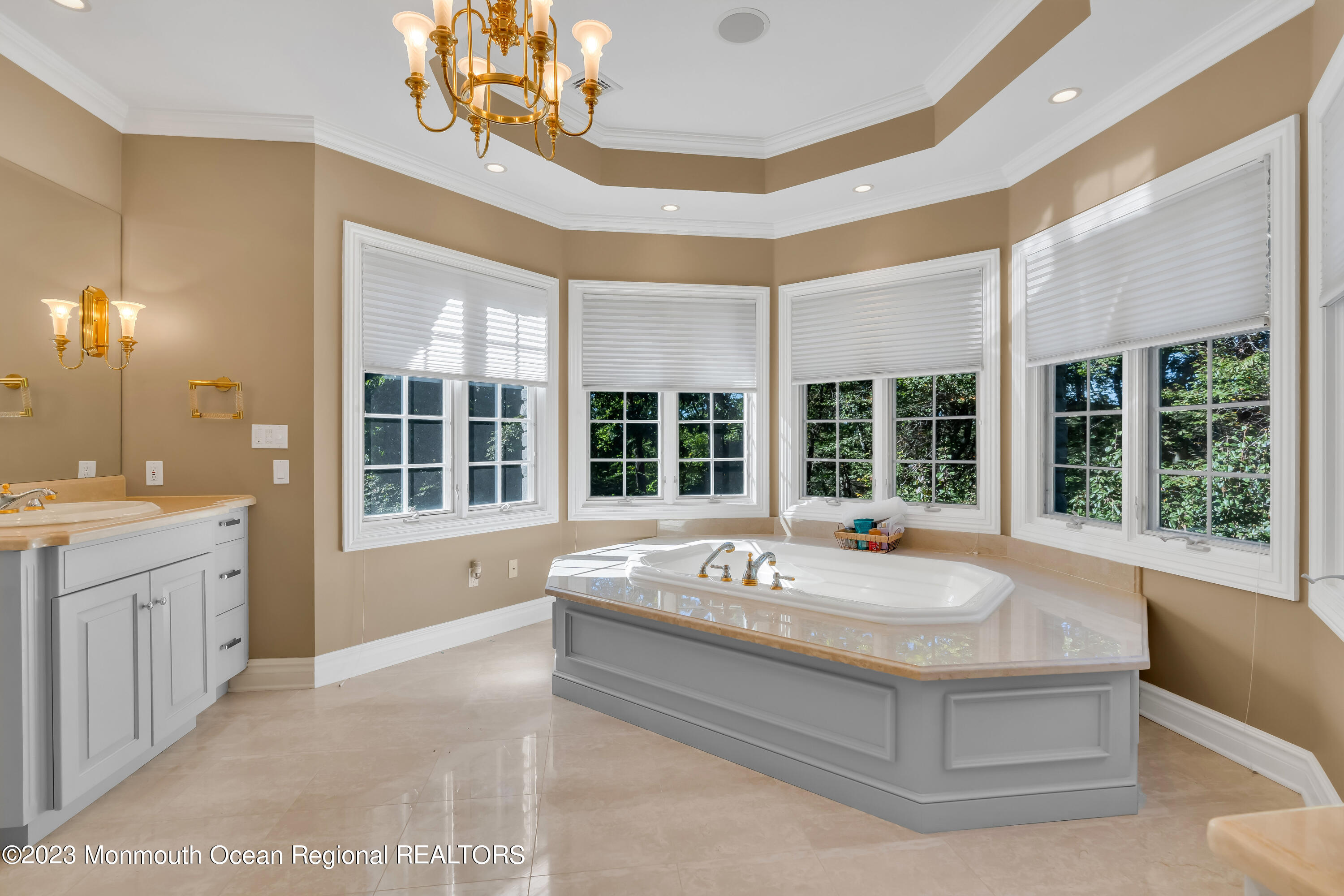 8 Round Hill Holmdel, NJ 07733 - Photo 59 of 107 074_dsc05799