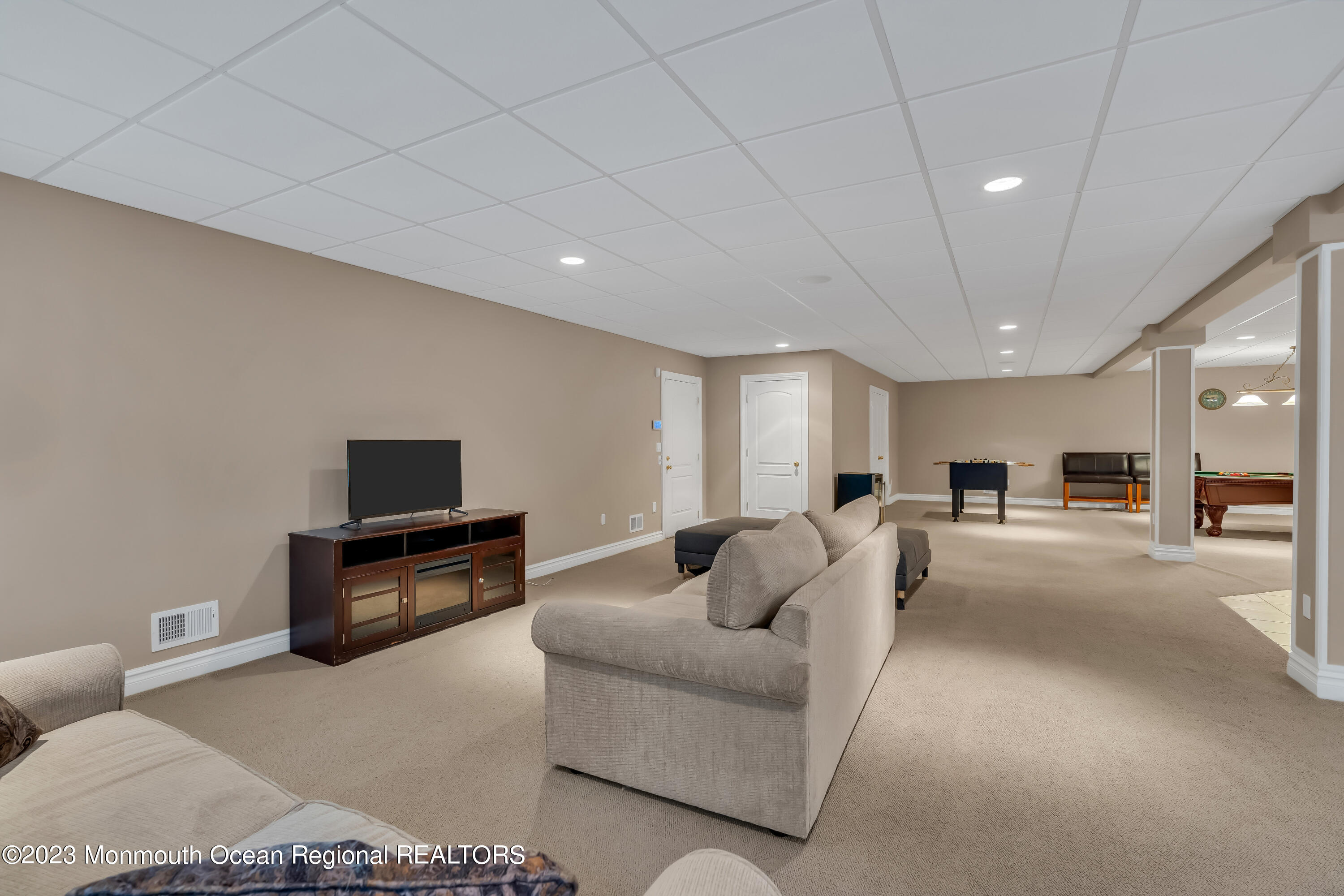 8 Round Hill Holmdel, NJ 07733 - Photo 67 of 107 083_dsc05839