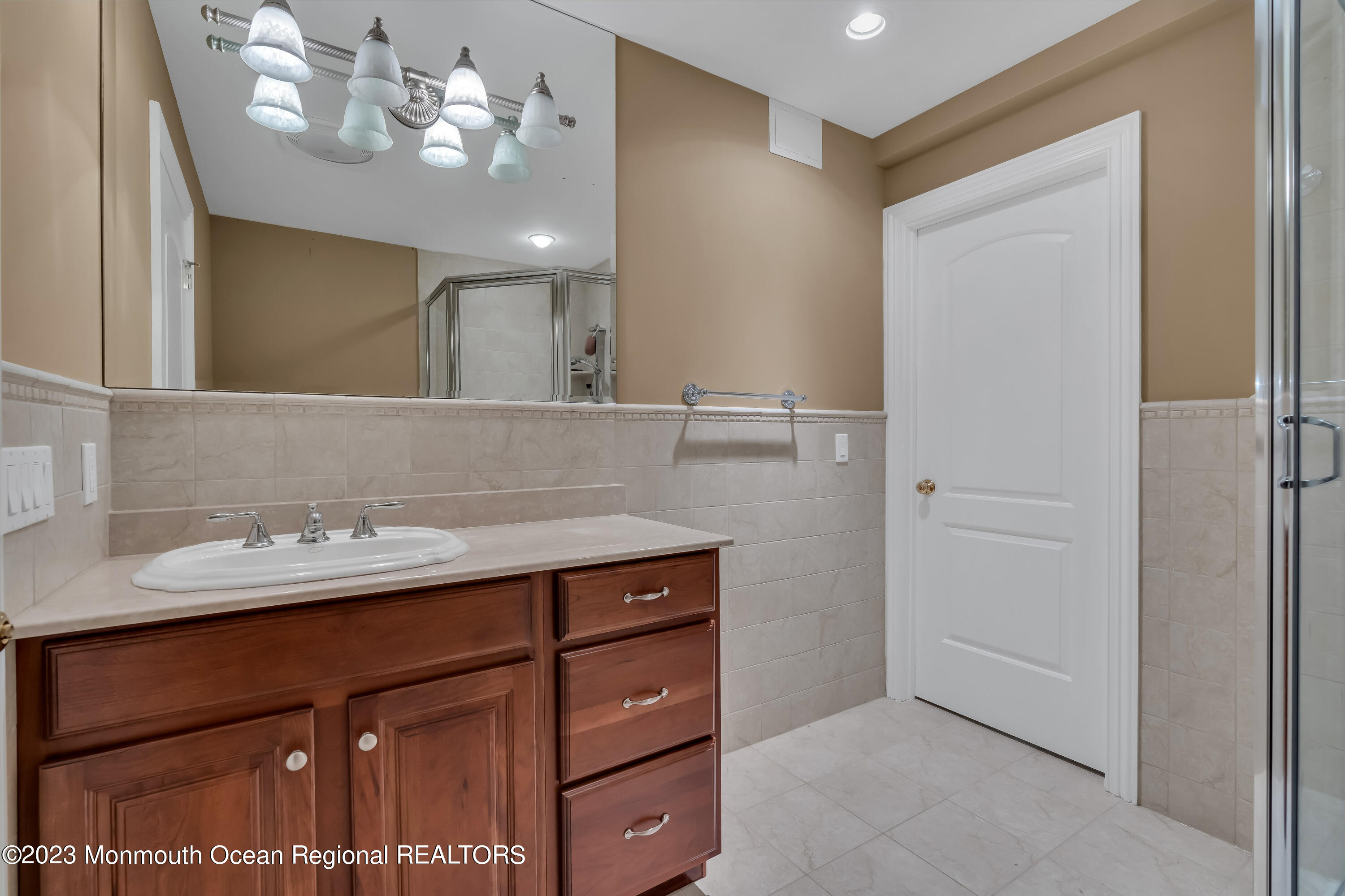 8 Round Hill Holmdel, NJ 07733 - Photo 78 of 107 094_dsc05894