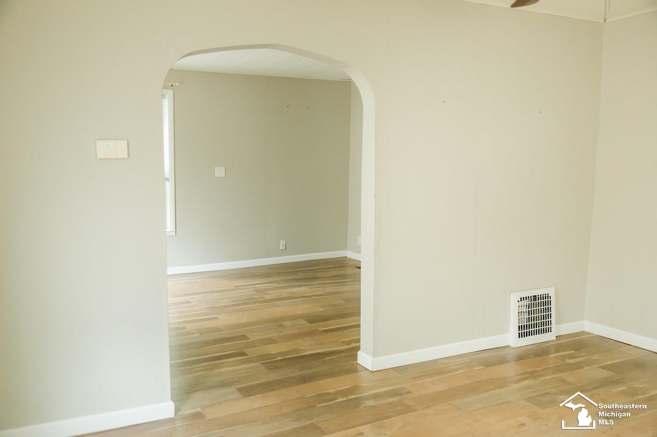 1802 East Valley Road Adrian, MI 49221 - Photo 12 of 34