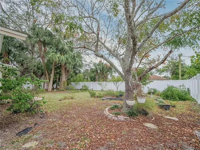 $2,100 | 426 Tulip Drive, Sebastian, FL 32958