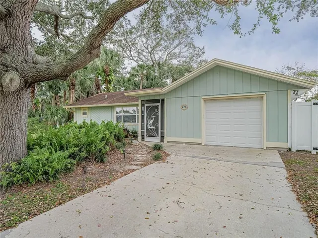 $2,100 | 426 Tulip Drive, Sebastian, FL 32958