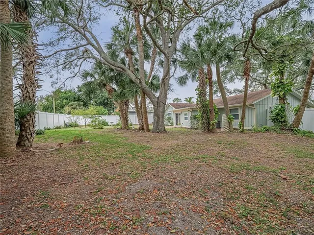 $2,100 | 426 Tulip Drive, Sebastian, FL 32958
