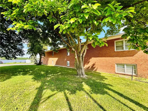 $1,600,000 | 207 South Main Street, Louisiana, MO 63353