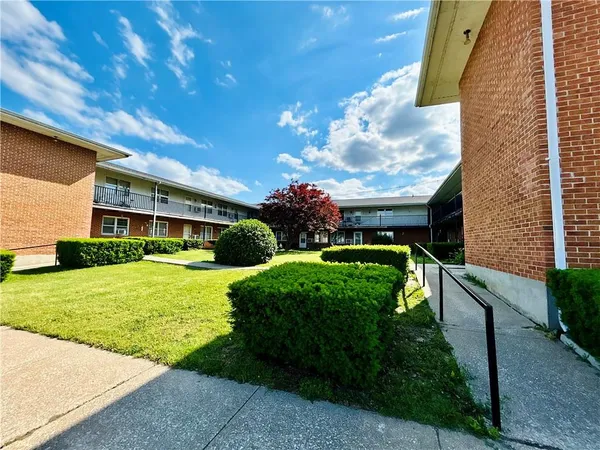 $1,600,000 | 207 South Main Street, Louisiana, MO 63353
