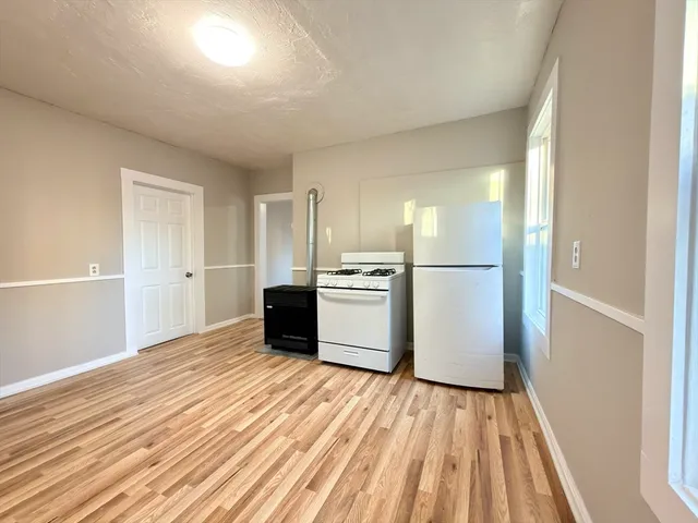 $1,799 | 16 1/2 Winslow Street, Unit 2, Worcester, MA 01609