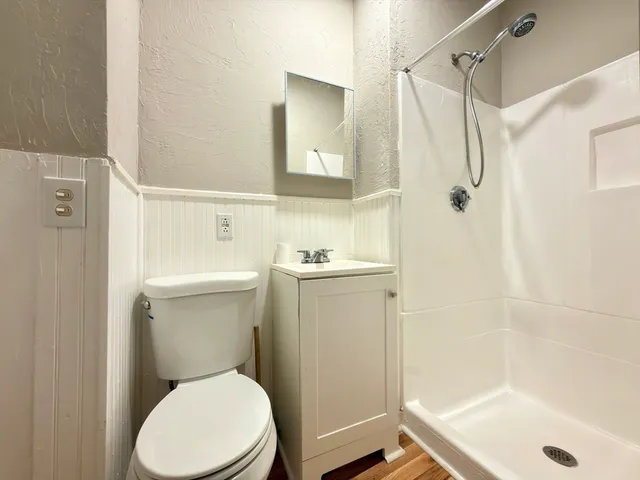 $1,799 | 16 1/2 Winslow Street, Unit 2, Worcester, MA 01609