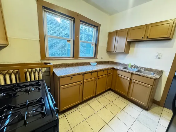 $1,200 | 8519 South Paulina Street, Unit 2, Chicago, IL 60620
