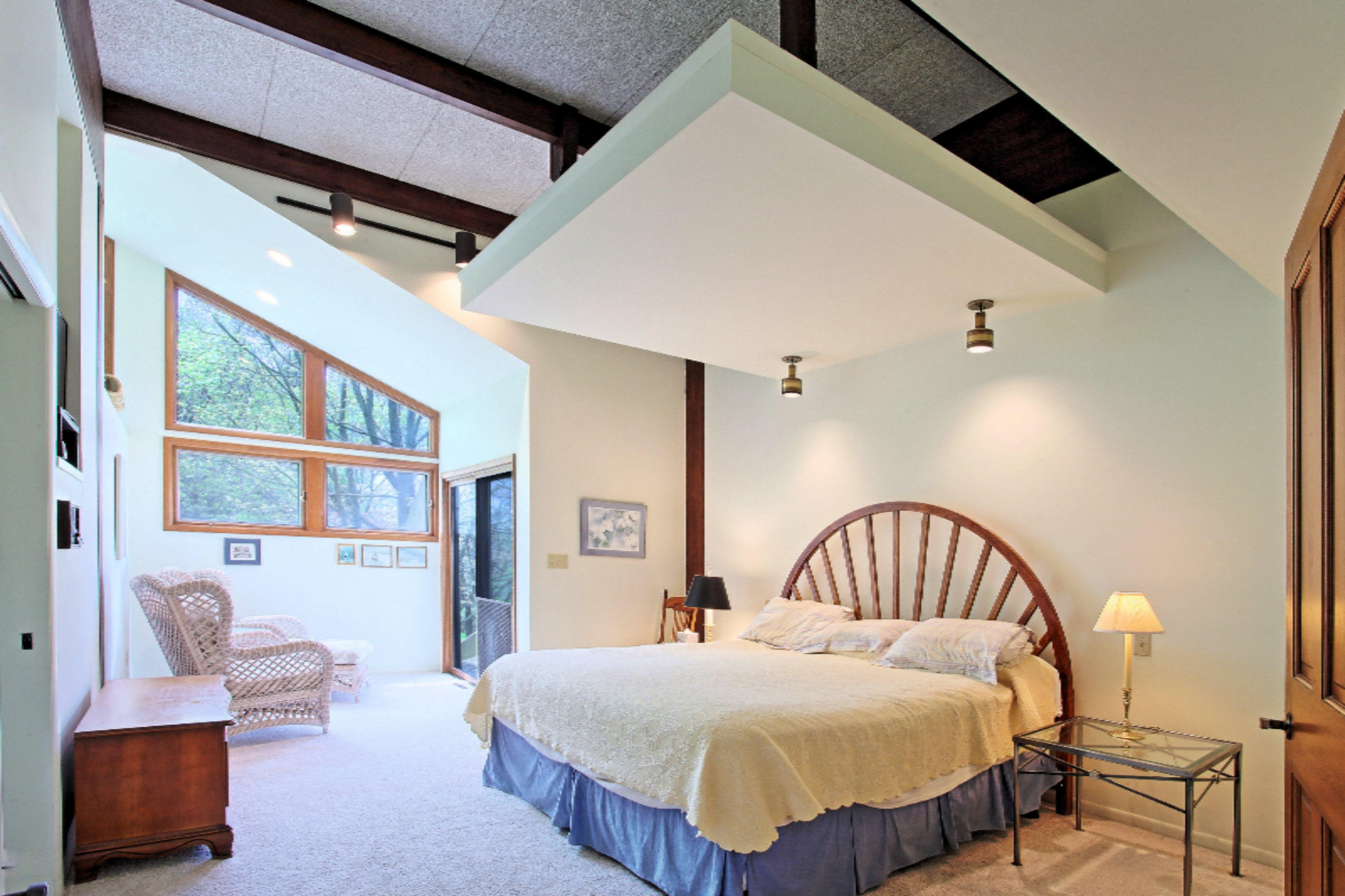 2266 Red Apple Road Manistee, MI 49660 - Photo 12 of 46 Master-IMG_2710
