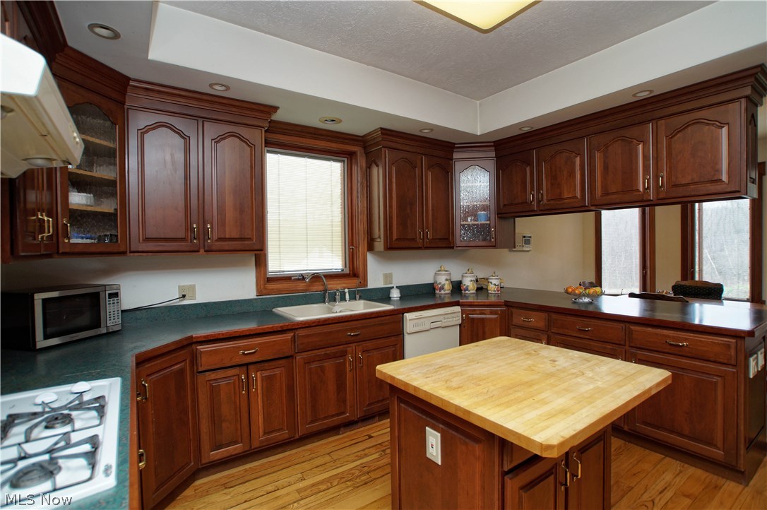 11184 Sperry Road Chesterland, OH 44026 - Photo 7 of 32