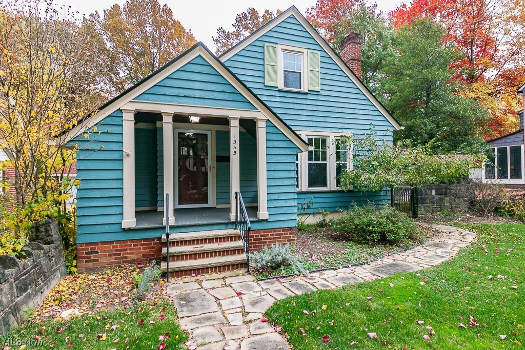 1345 Plainfield Road Cleveland, OH 44121 - Photo 1 of 33 Look at that porch!