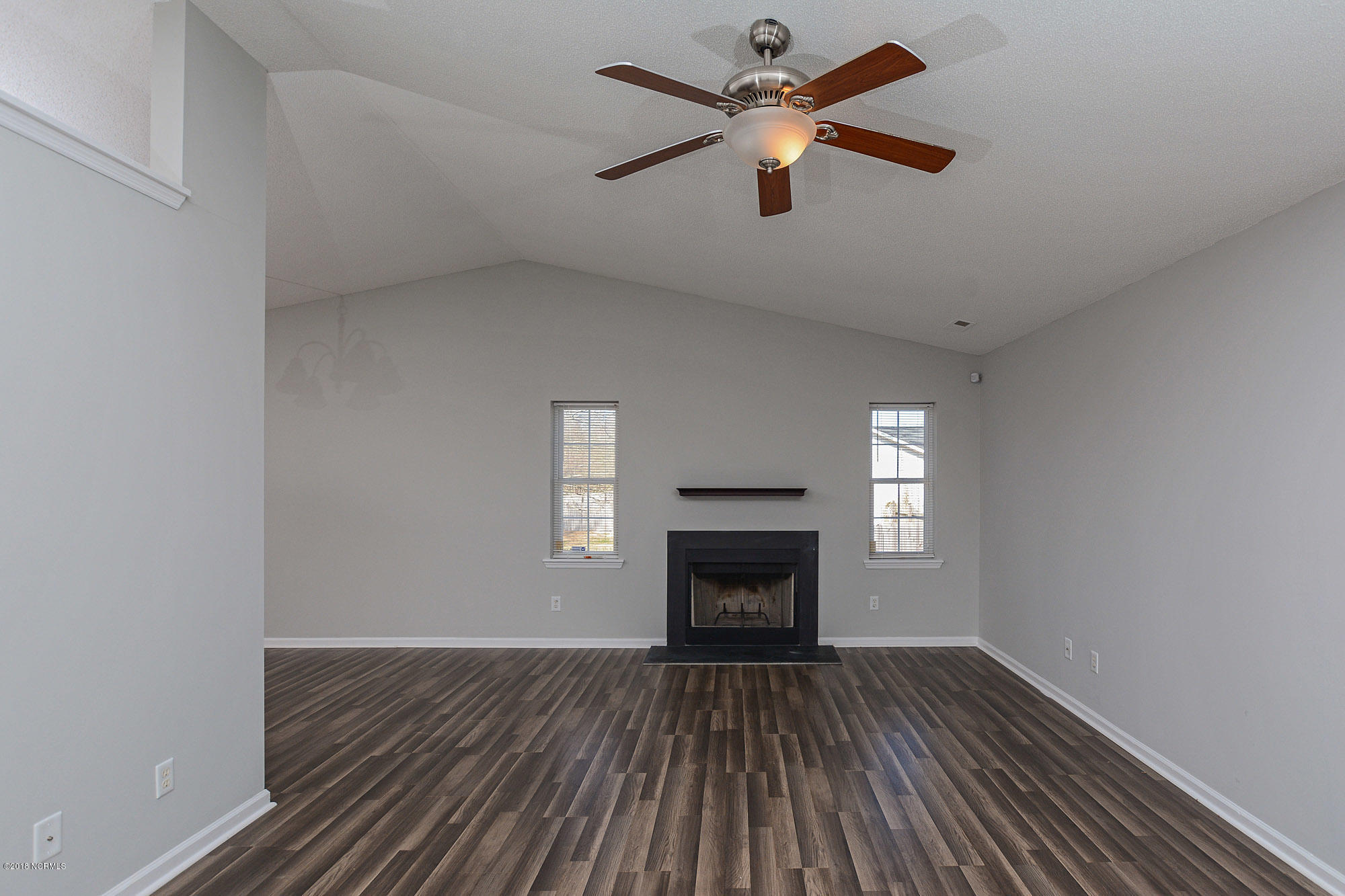 155 Wheaton Drive Richlands, NC 28574 - Photo 12 of 28 DSC_1824