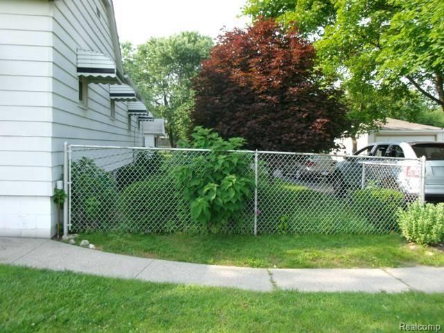23402 Sibley Road Riverview, MI 48193 - Photo 3 of 21