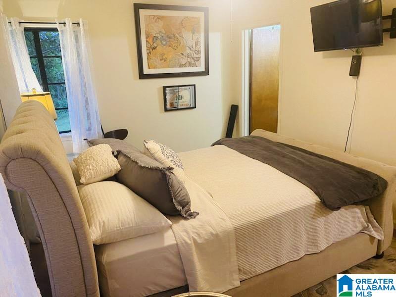304 Sun Valley Road Birmingham, AL 35215 - Photo 9 of 13